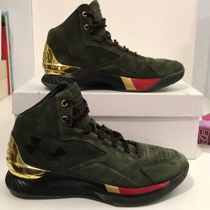 JUST IN!! Steph Curry Lux 1 men’s SZ8 Suede Green